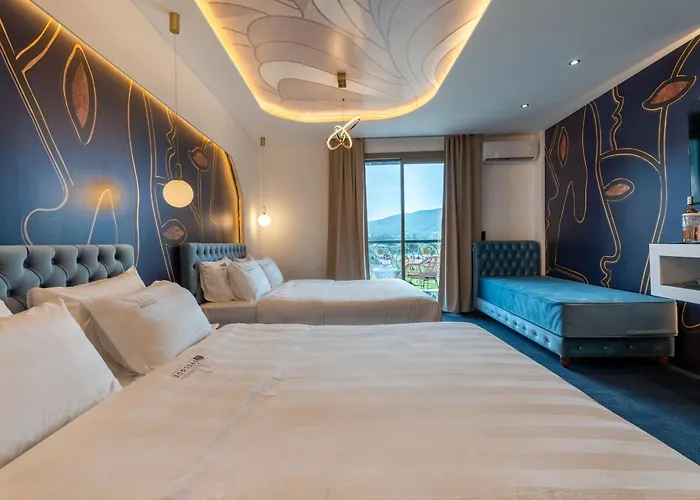 Greek House Hotel